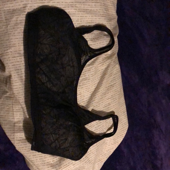 Lululemon bra - Picture 2 of 4